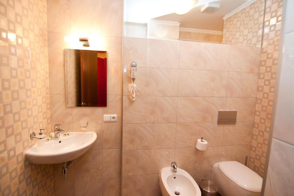 Road Star Hotel ドニプロペトロウシク 部屋 写真